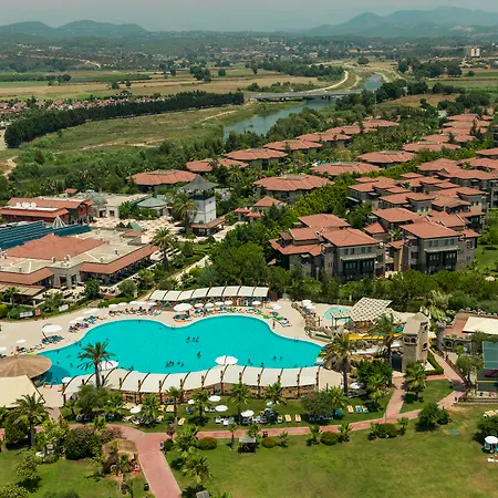 Club Felicia Village Hotell 5*