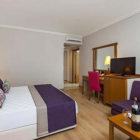 Club Felicia Village Hotel